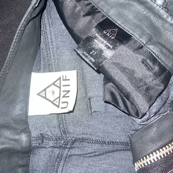 UNIF | Shorts - Picture 5 of 5